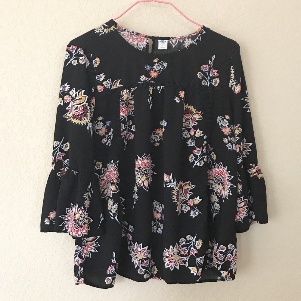💋 3 for $30 | Black Floral 3/4 Sleeve Flowy Top